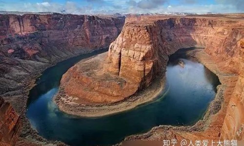 出汗有尸臭味-出汗有馊味、出汗有一股馊味是什么原因 -出汗有股焦味网